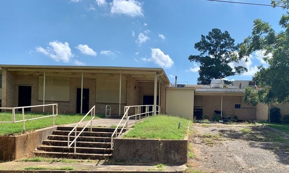 1601 Alpine Rd, Longview, TX 75601